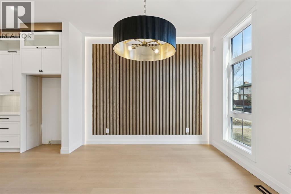 523 32 Street NW, Calgary, Alberta  T2N 2V8 - Photo 3 - A2294937