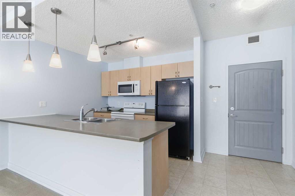 202, 136a Sandpiper Road, Fort Mcmurray, Alberta  T9K 0N3 - Photo 7 - A2296222