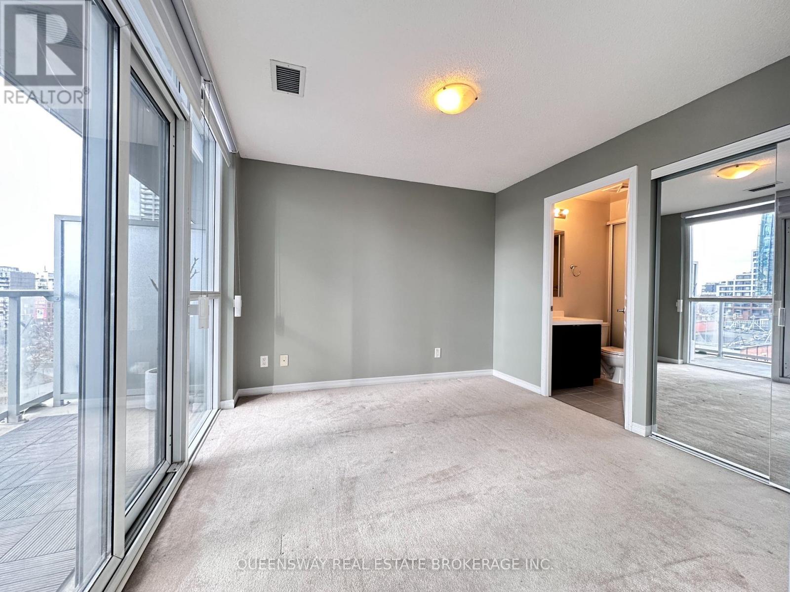 1008 - 352 Front Street W, Toronto, Ontario  M5V 0K3 - Photo 19 - C12966022