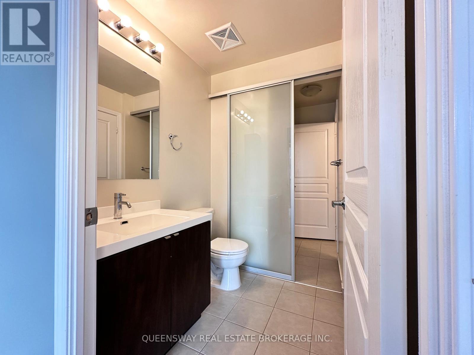 1008 - 352 Front Street W, Toronto, Ontario  M5V 0K3 - Photo 21 - C12966022