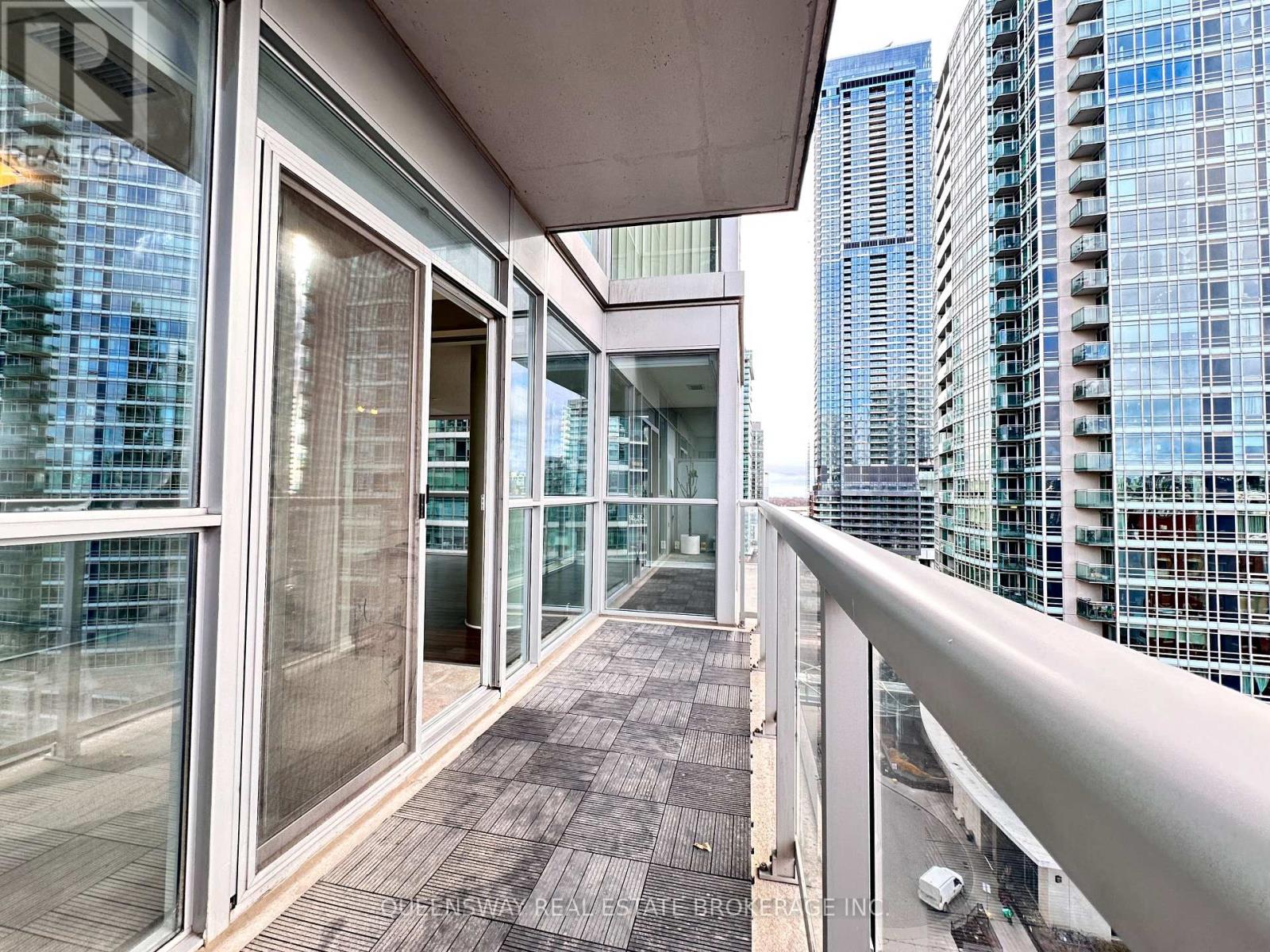 1008 - 352 Front Street W, Toronto, Ontario  M5V 0K3 - Photo 26 - C12966022