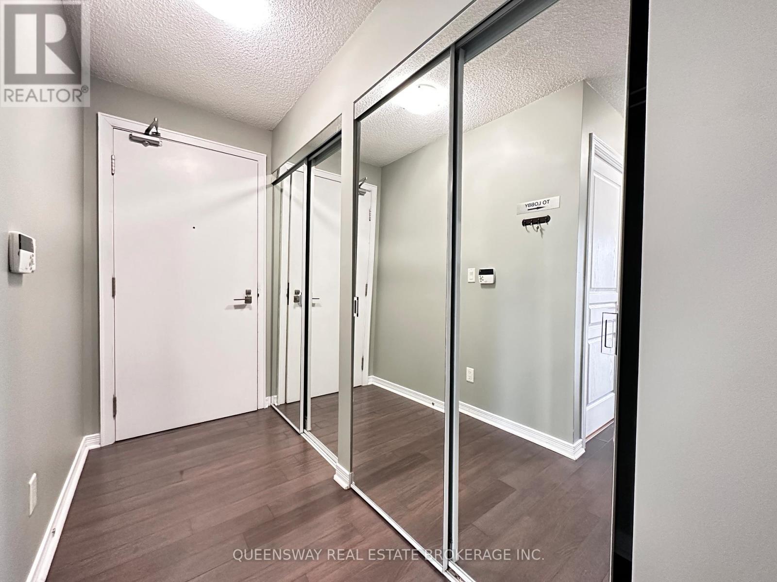 1008 - 352 Front Street W, Toronto, Ontario  M5V 0K3 - Photo 9 - C12966022