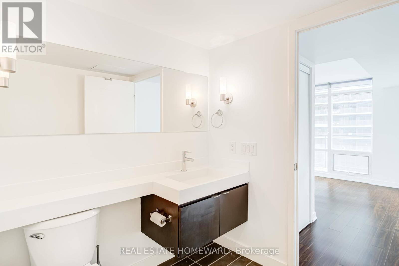 1916 - 4k Spadina Avenue, Toronto, Ontario  M5V 3Z2 - Photo 15 - C12966114