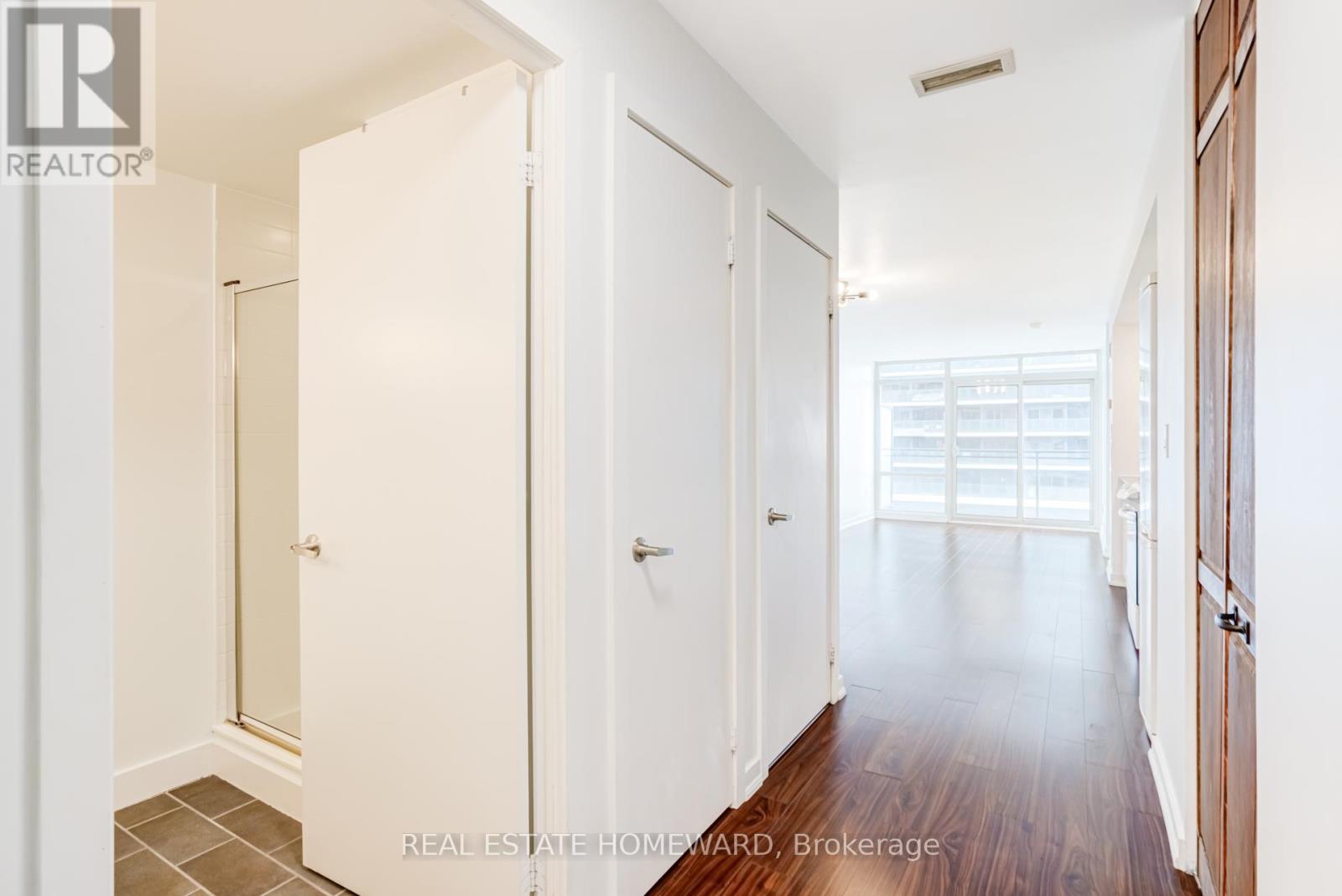 1916 - 4k Spadina Avenue, Toronto, Ontario  M5V 3Z2 - Photo 4 - C12966114