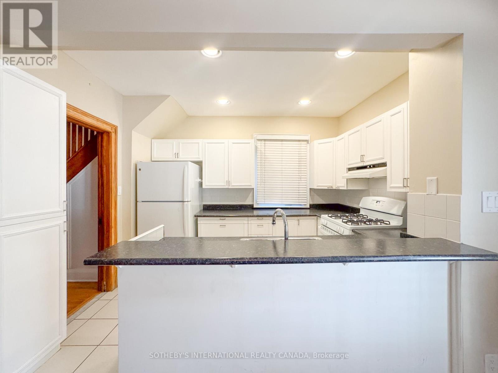 48 Lawrence Avenue W, Toronto, Ontario  M5M 1A4 - Photo 10 - C12966124