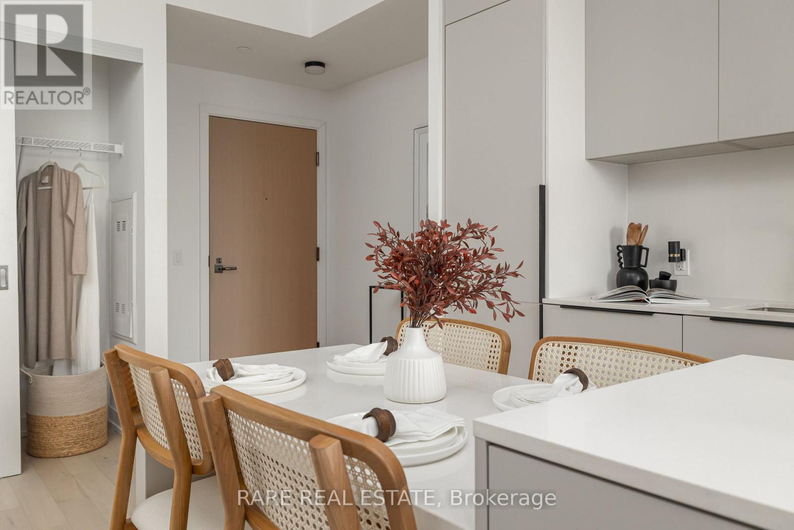 907 - 200 Sudbury Street, Toronto, Ontario  M6J 0H1 - Photo 3 - C12966146