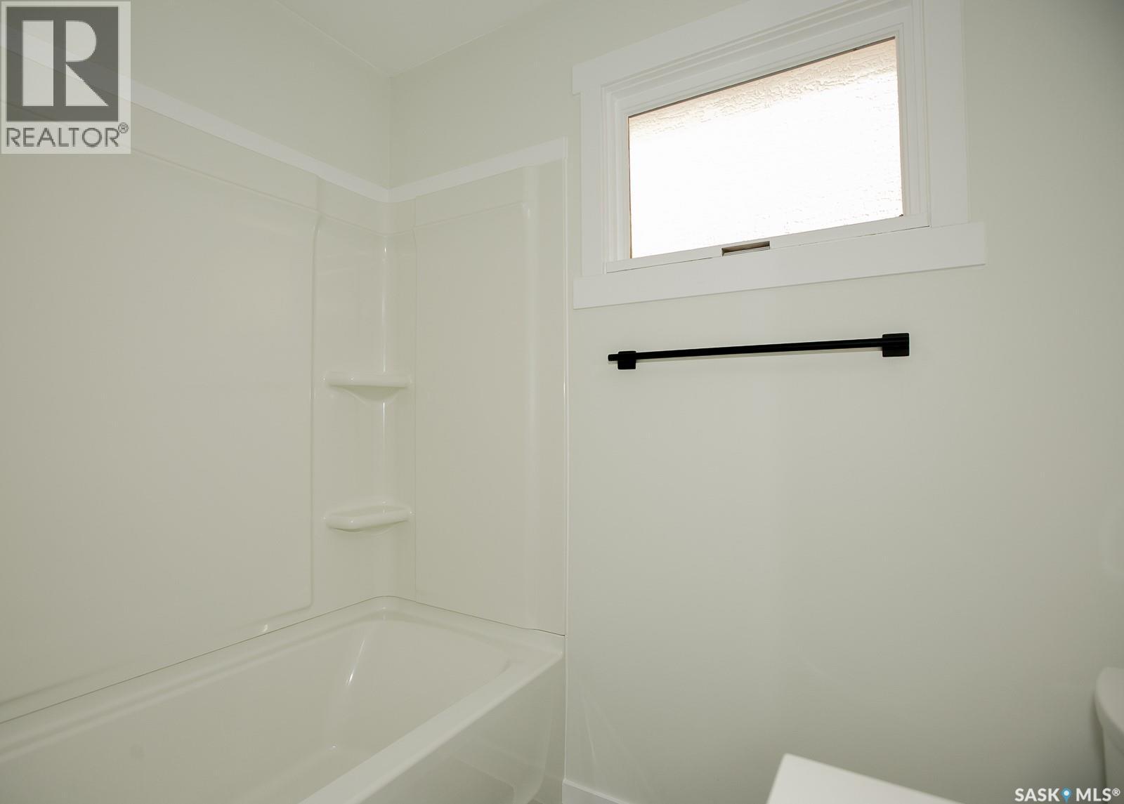 805 Elphinstone Street, Regina, Saskatchewan  S4T 3L5 - Photo 10 - SK032264