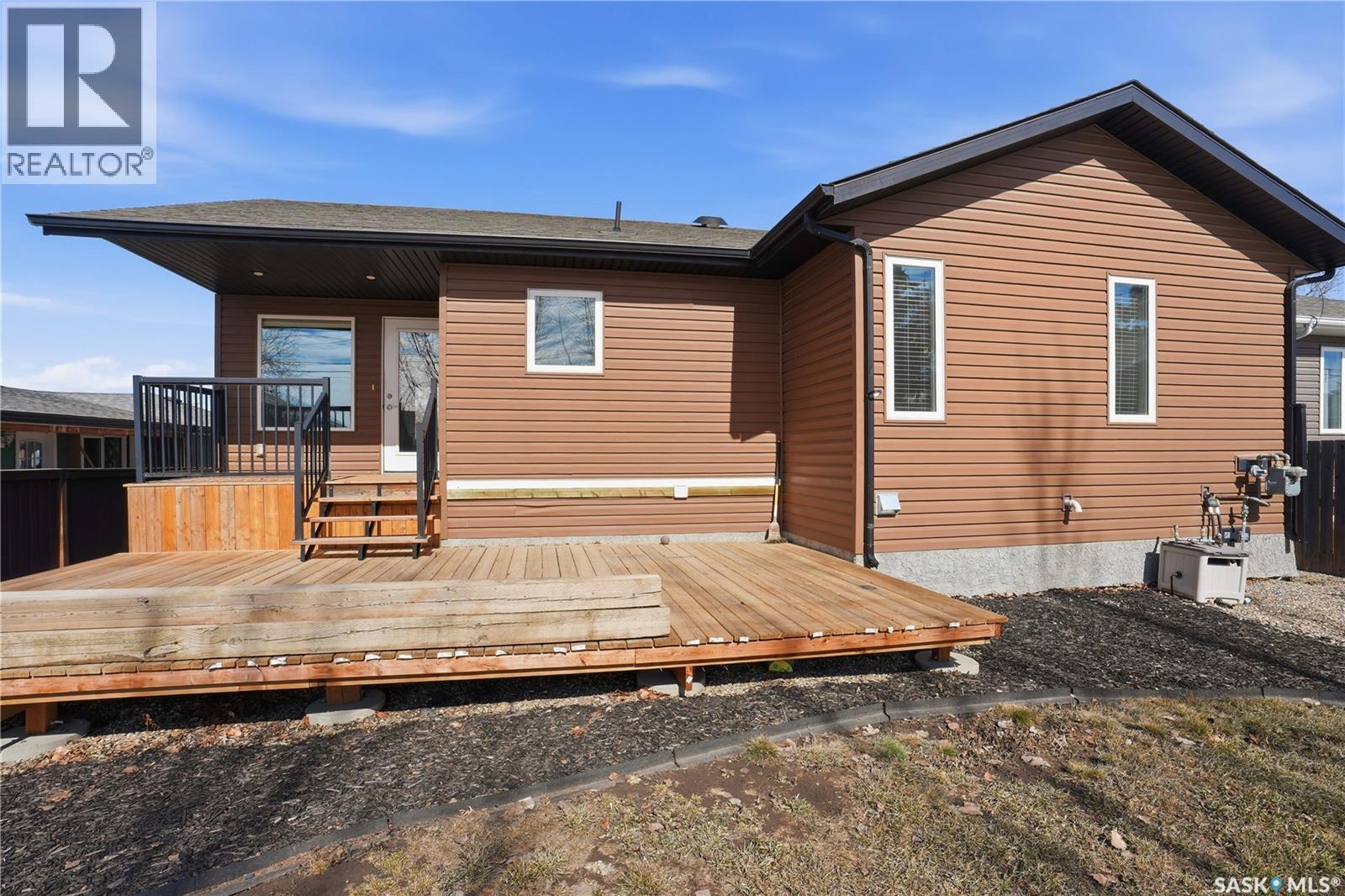 432 3rd Avenue W, Unity, Saskatchewan  S0K 4L0 - Photo 37 - SK032260