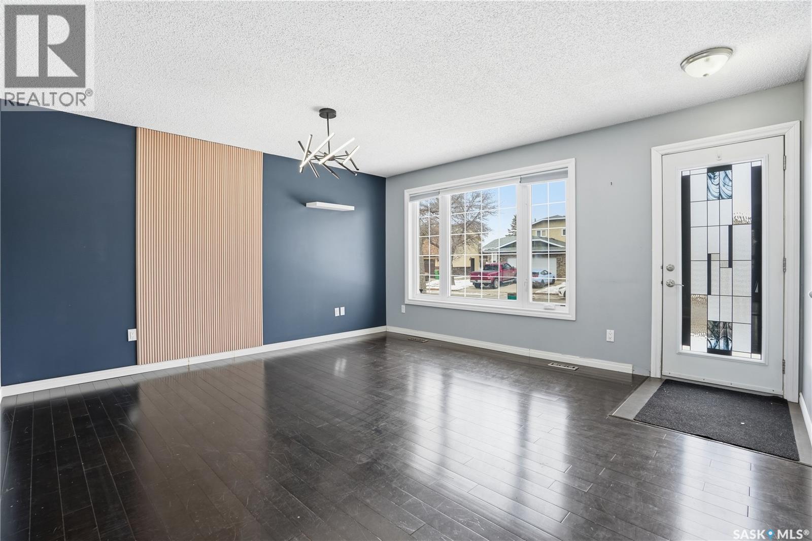 190 Petersmeyer Street, Regina, Saskatchewan  S4R 8J3 - Photo 3 - SK032246