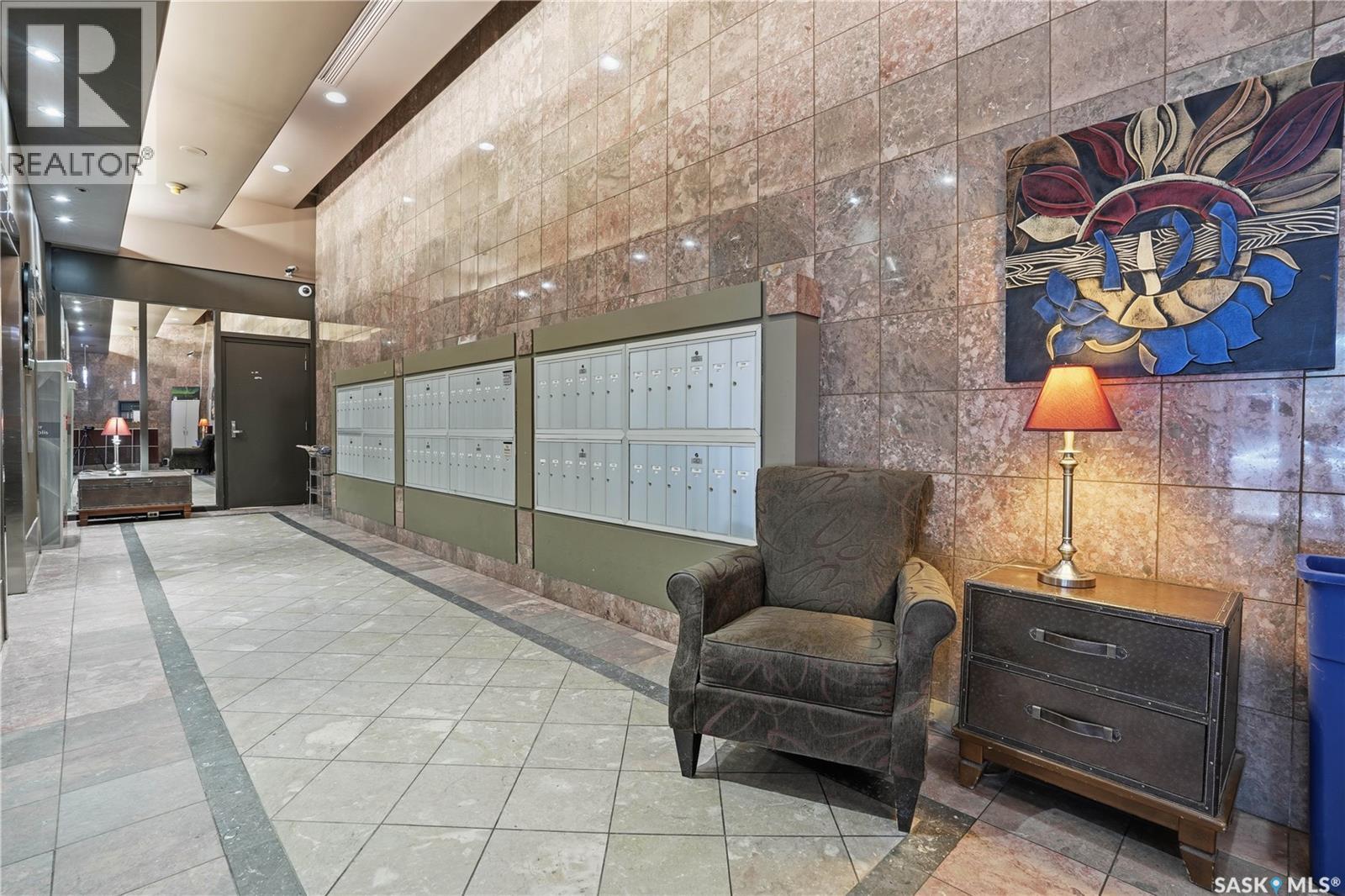 806 1867 Hamilton Street, Regina, Saskatchewan  S4P 2C2 - Photo 2 - SK032177