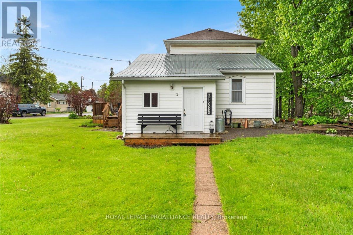 3 Colborne Street, Tweed, Ontario  K0K 3J0 - Photo 4 - X12964042