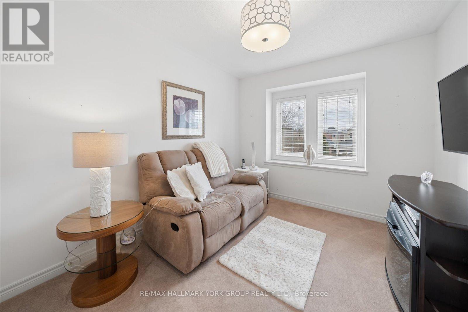 30 Jordanray Boulevard, Newmarket, Ontario  L3X 2P9 - Photo 31 - N12966056