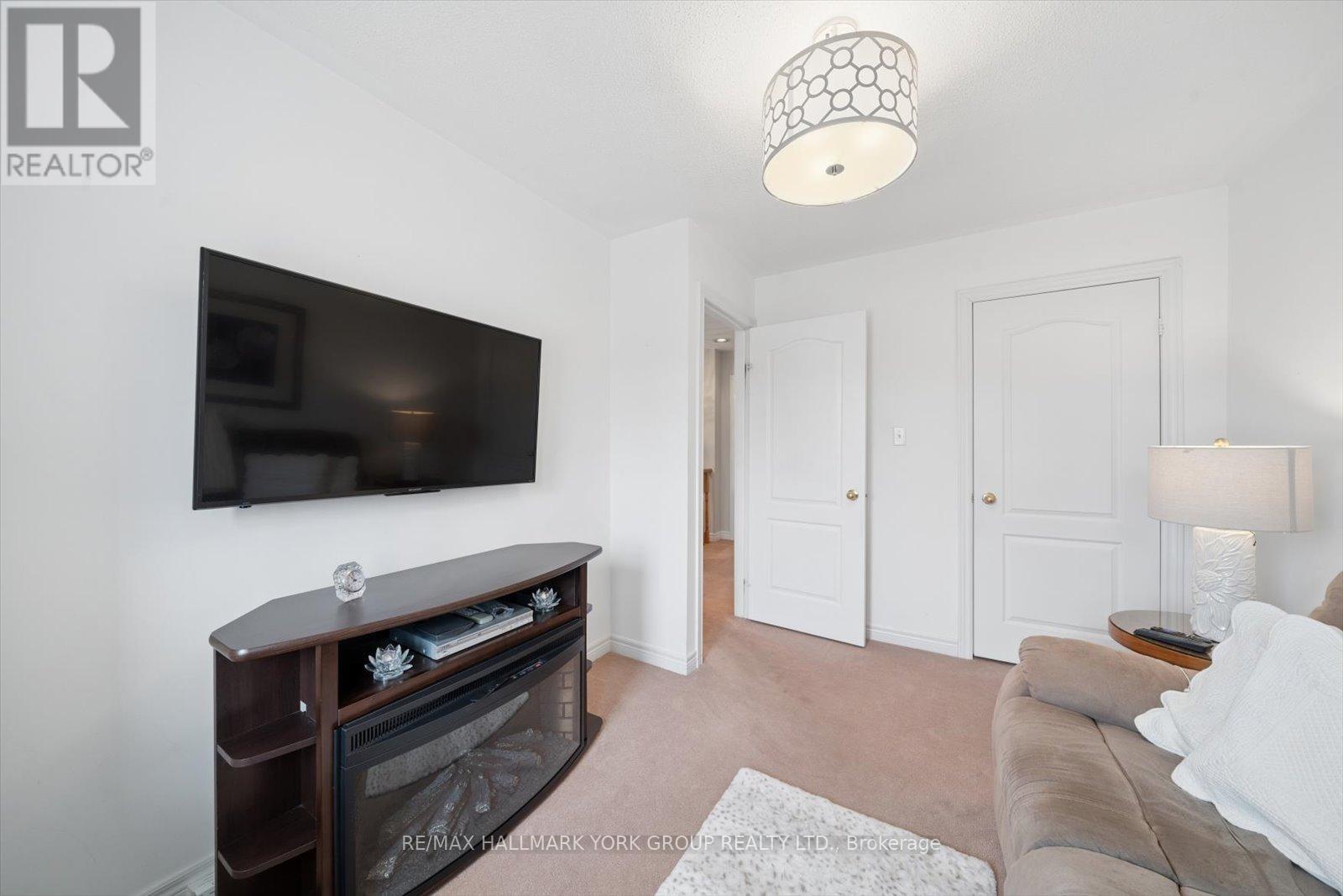 30 Jordanray Boulevard, Newmarket, Ontario  L3X 2P9 - Photo 32 - N12966056