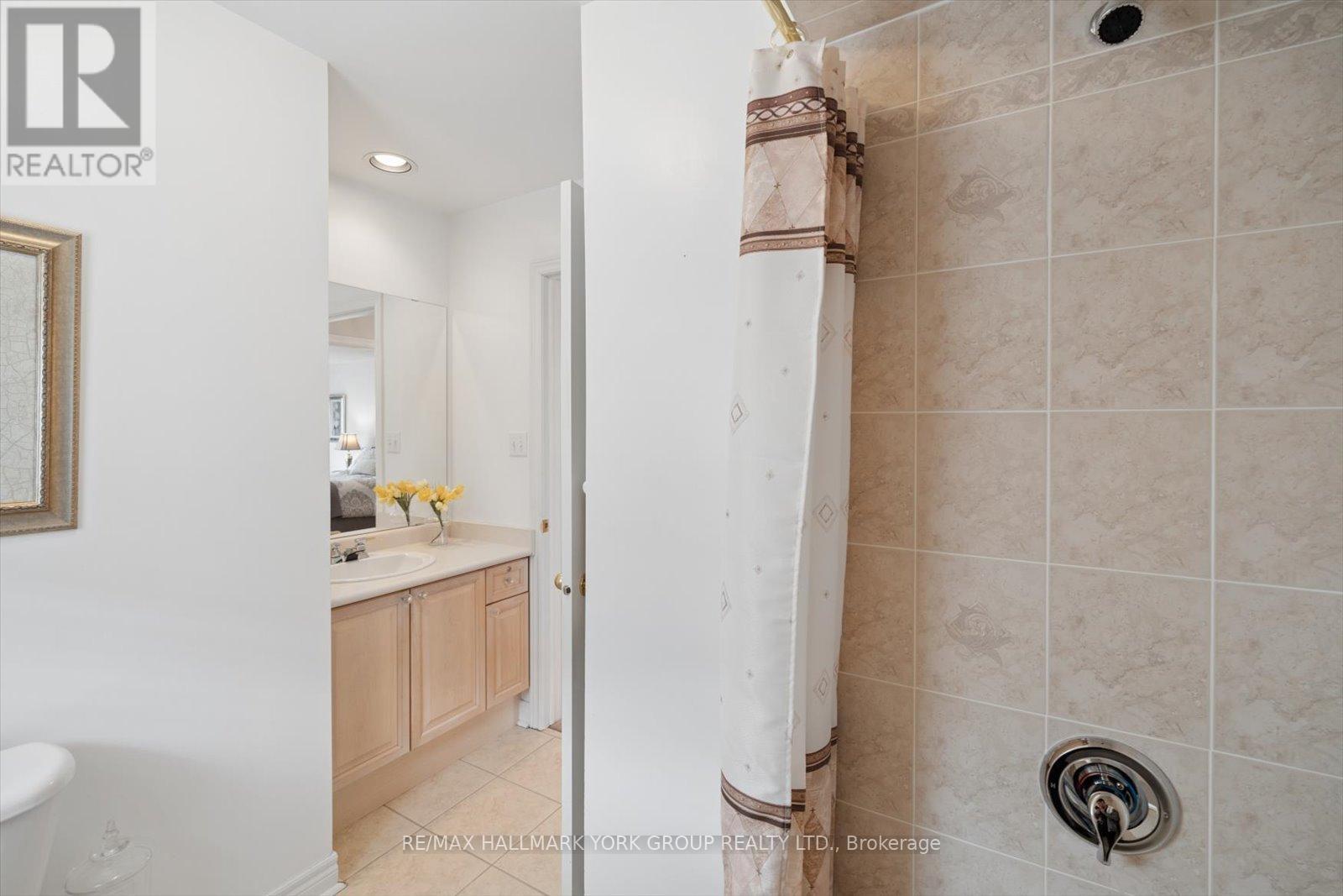 30 Jordanray Boulevard, Newmarket, Ontario  L3X 2P9 - Photo 37 - N12966056