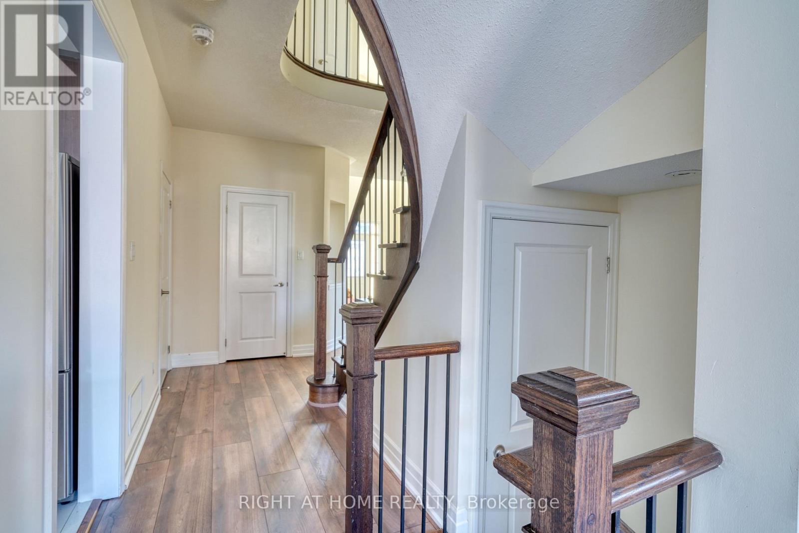 17 Mercury Avenue, Georgina, Ontario  L4P 0H1 - Photo 14 - N12966088