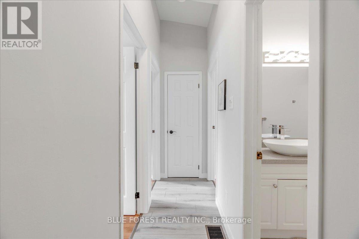 50 - 1460 Limberlost Road, London North, Ontario  N6G 2C6 - Photo 20 - X12895534