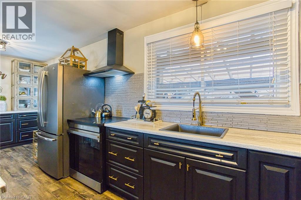 4504 Queensway Gardens, Niagara Falls, Ontario  L2E 6P7 - Photo 20 - 40818275