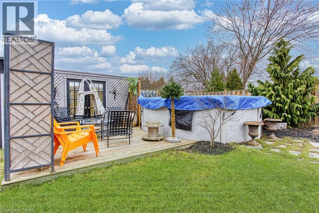 4504 Queensway Gardens, Niagara Falls, Ontario  L2E 6P7 - Photo 37 - 40818275