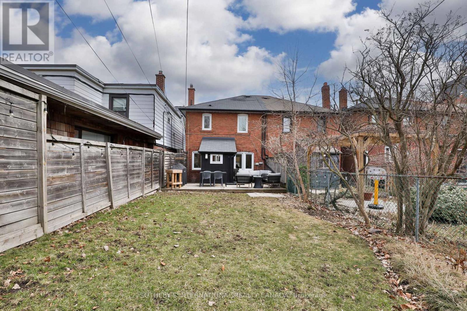 64 Robina Avenue, Toronto, Ontario  M6C 3Y7 - Photo 39 - C12965326