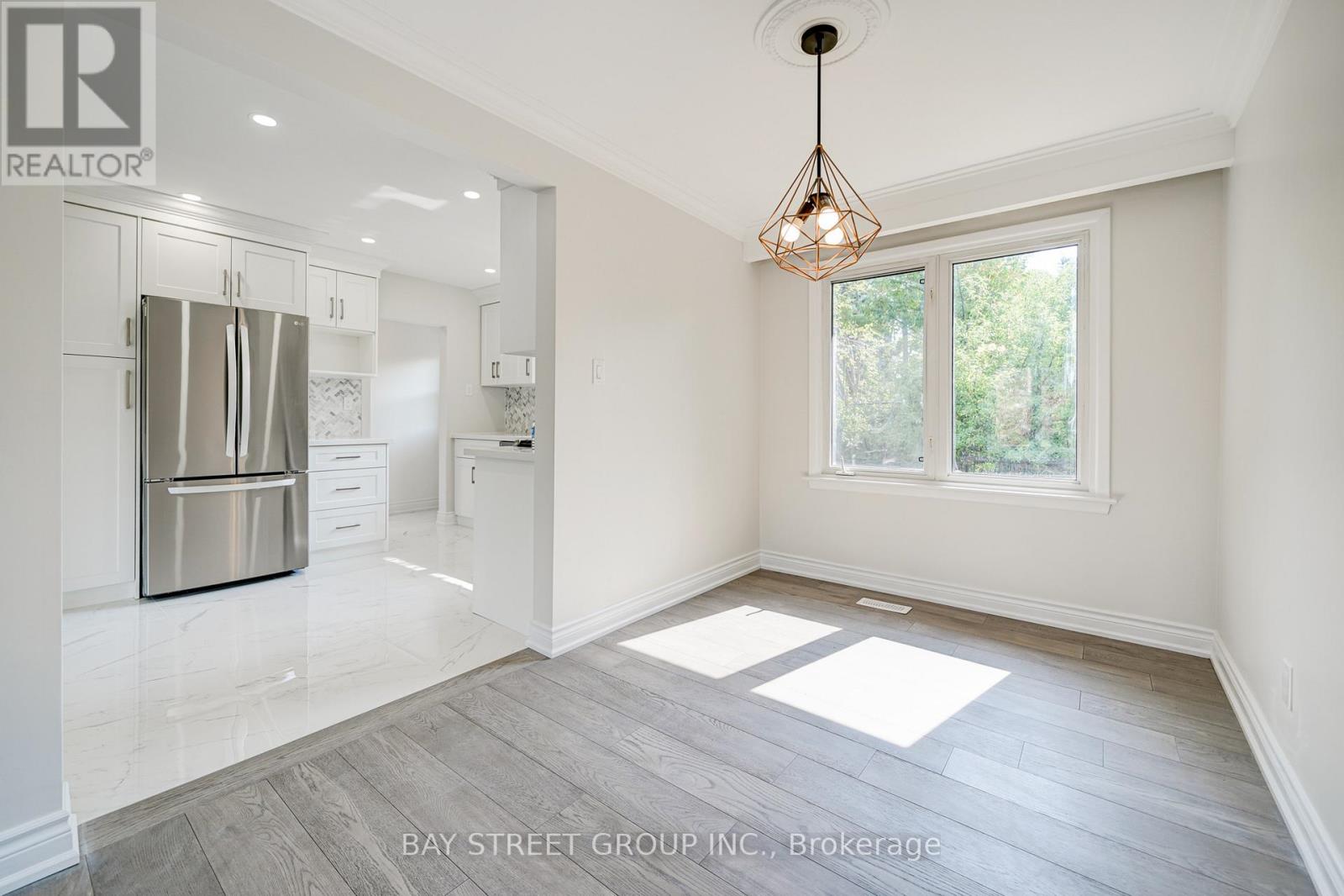 88 Miller Road, Oakville, Ontario  L6H 1J9 - Photo 12 - W12966020