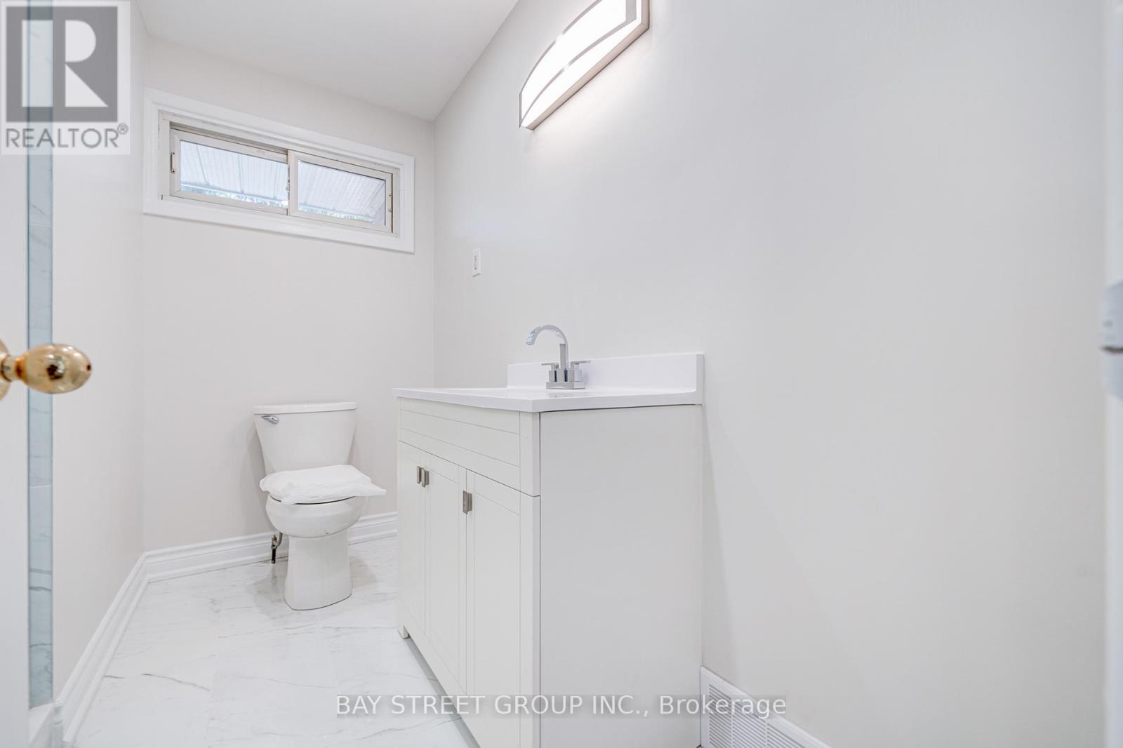 88 Miller Road, Oakville, Ontario  L6H 1J9 - Photo 22 - W12966020