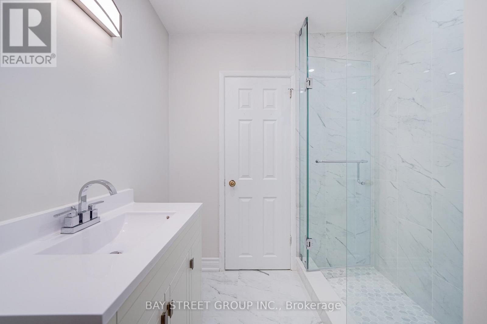 88 Miller Road, Oakville, Ontario  L6H 1J9 - Photo 23 - W12966020