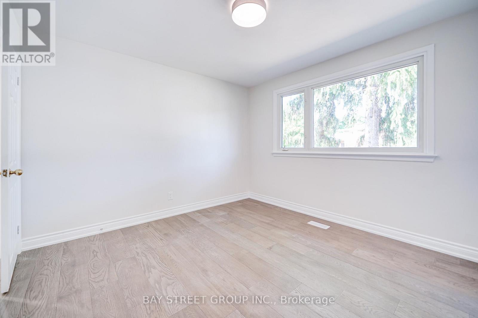 88 Miller Road, Oakville, Ontario  L6H 1J9 - Photo 26 - W12966020