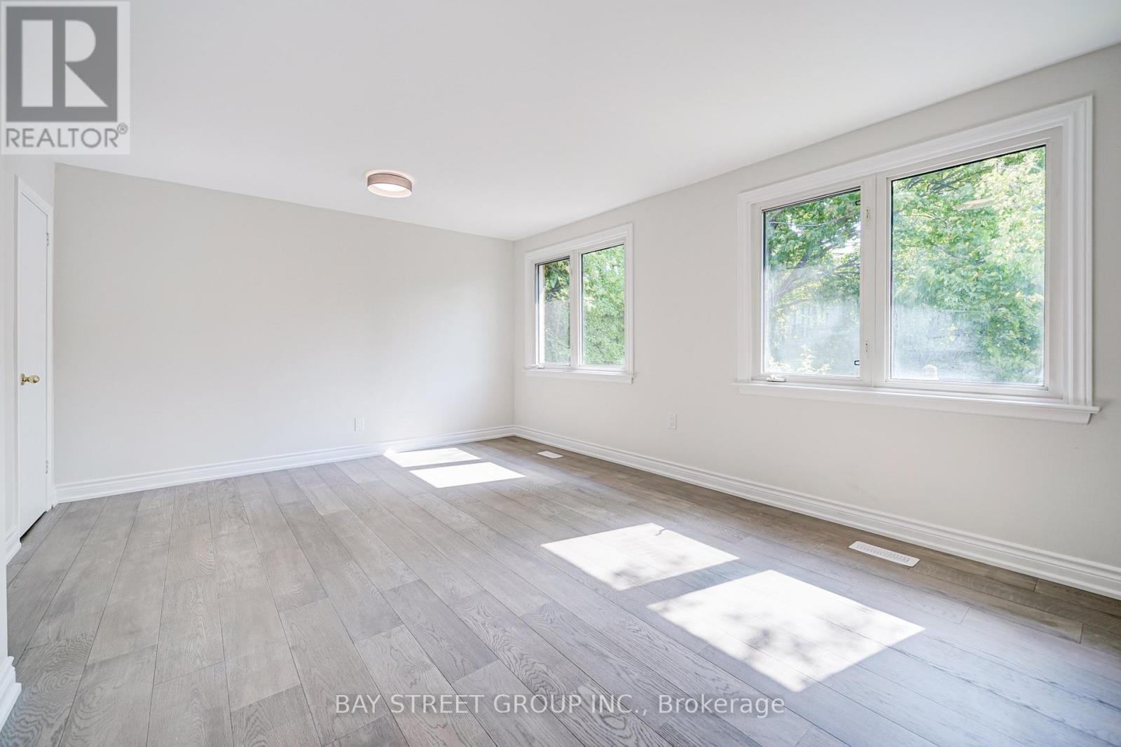 88 Miller Road, Oakville, Ontario  L6H 1J9 - Photo 28 - W12966020