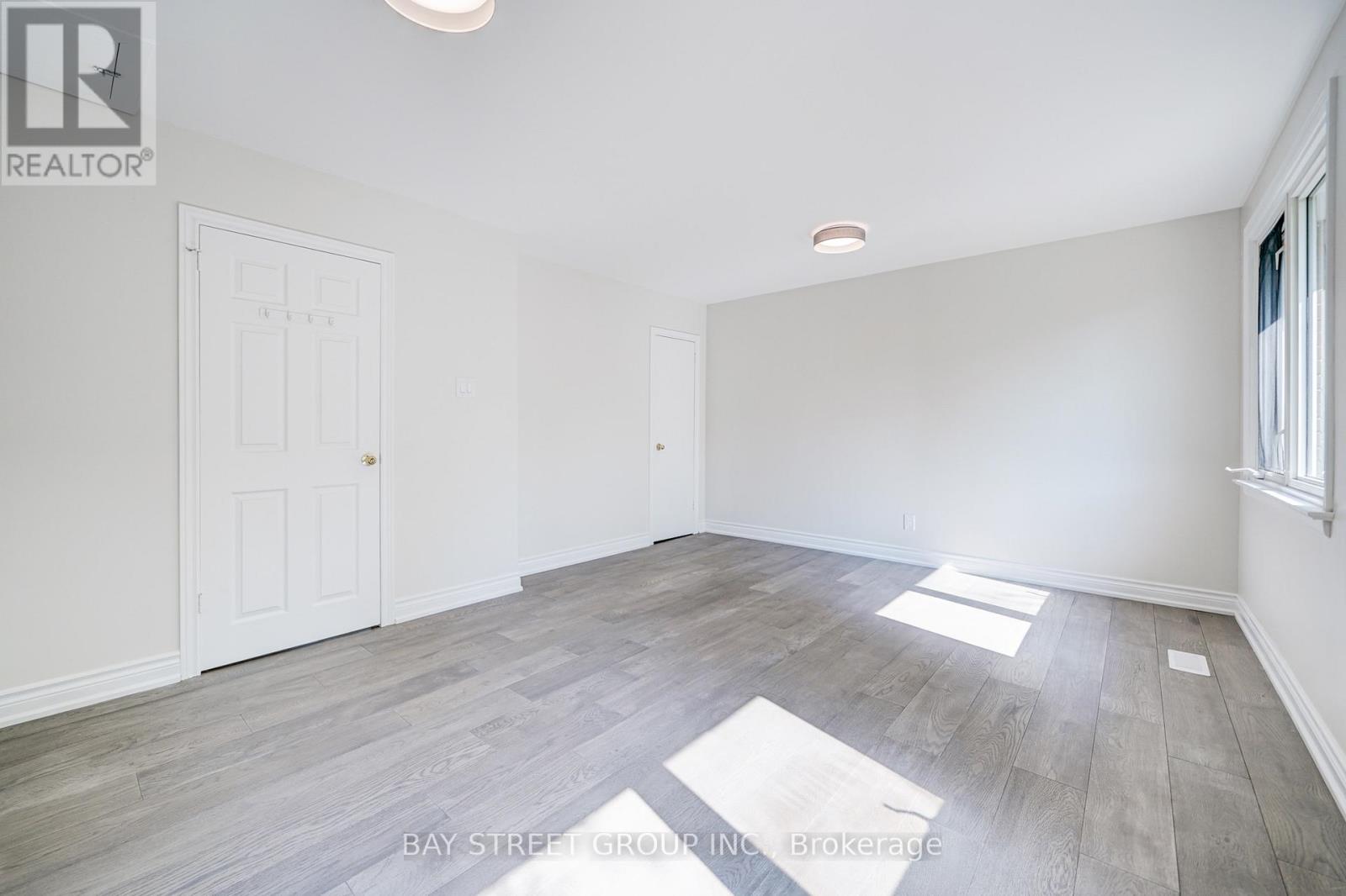 88 Miller Road, Oakville, Ontario  L6H 1J9 - Photo 29 - W12966020