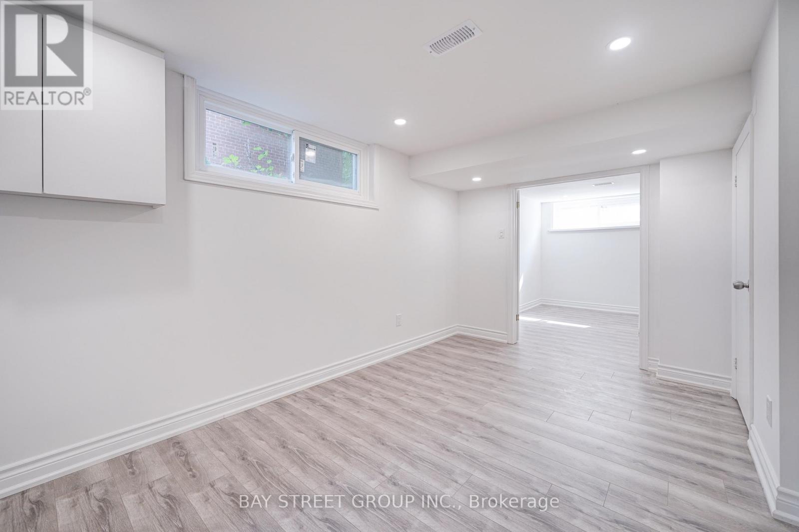 88 Miller Road, Oakville, Ontario  L6H 1J9 - Photo 43 - W12966020