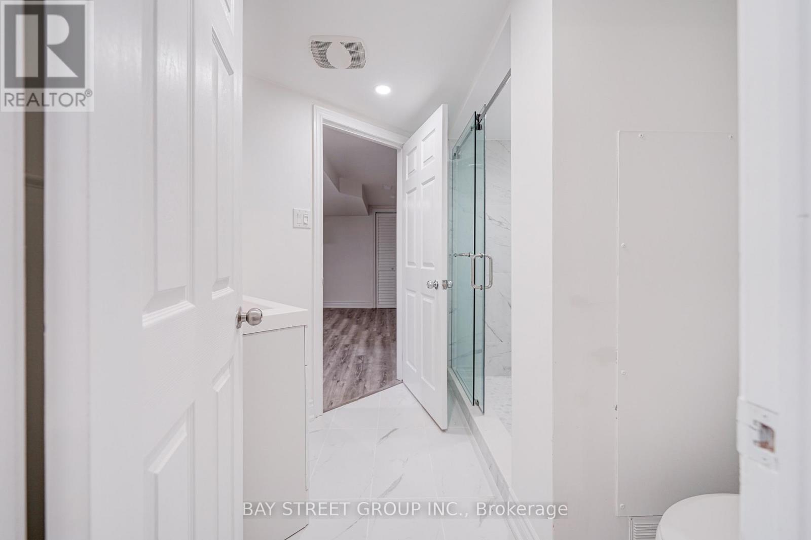 88 Miller Road, Oakville, Ontario  L6H 1J9 - Photo 44 - W12966020