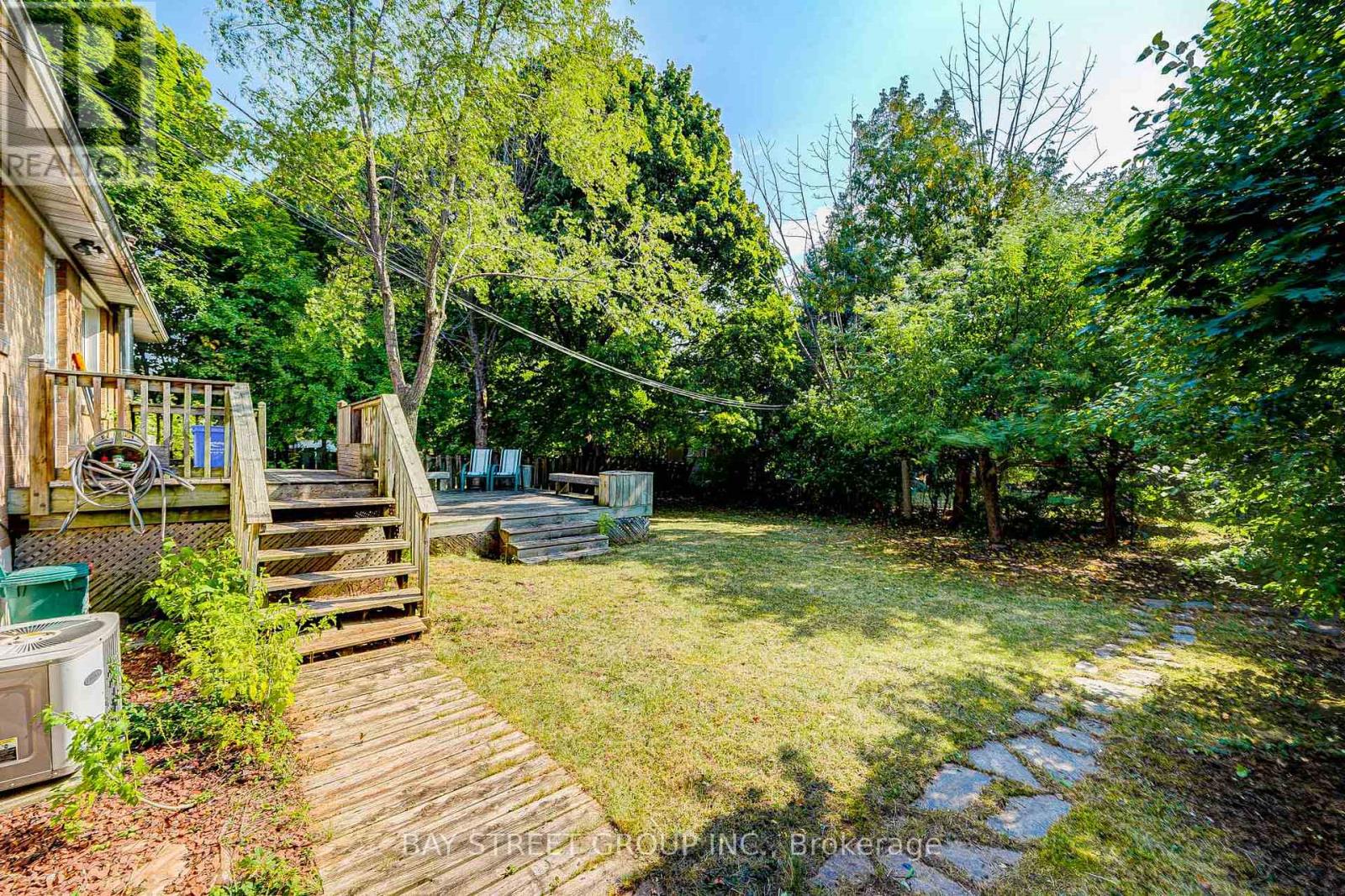 88 Miller Road, Oakville, Ontario  L6H 1J9 - Photo 46 - W12966020