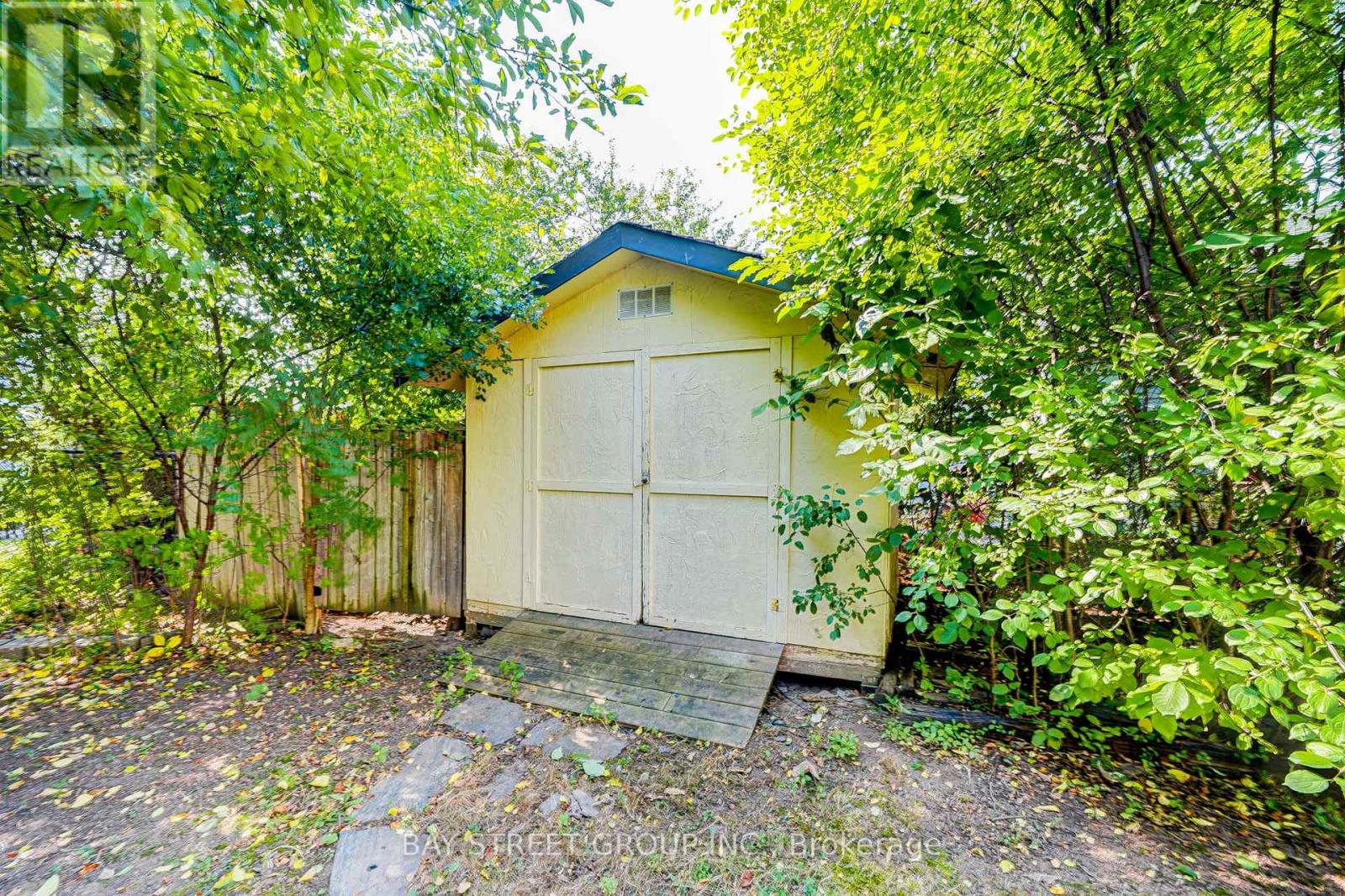 88 Miller Road, Oakville, Ontario  L6H 1J9 - Photo 47 - W12966020