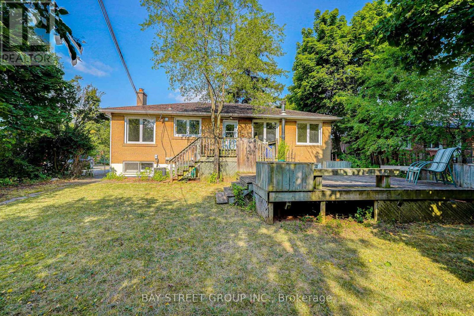 88 Miller Road, Oakville, Ontario  L6H 1J9 - Photo 49 - W12966020