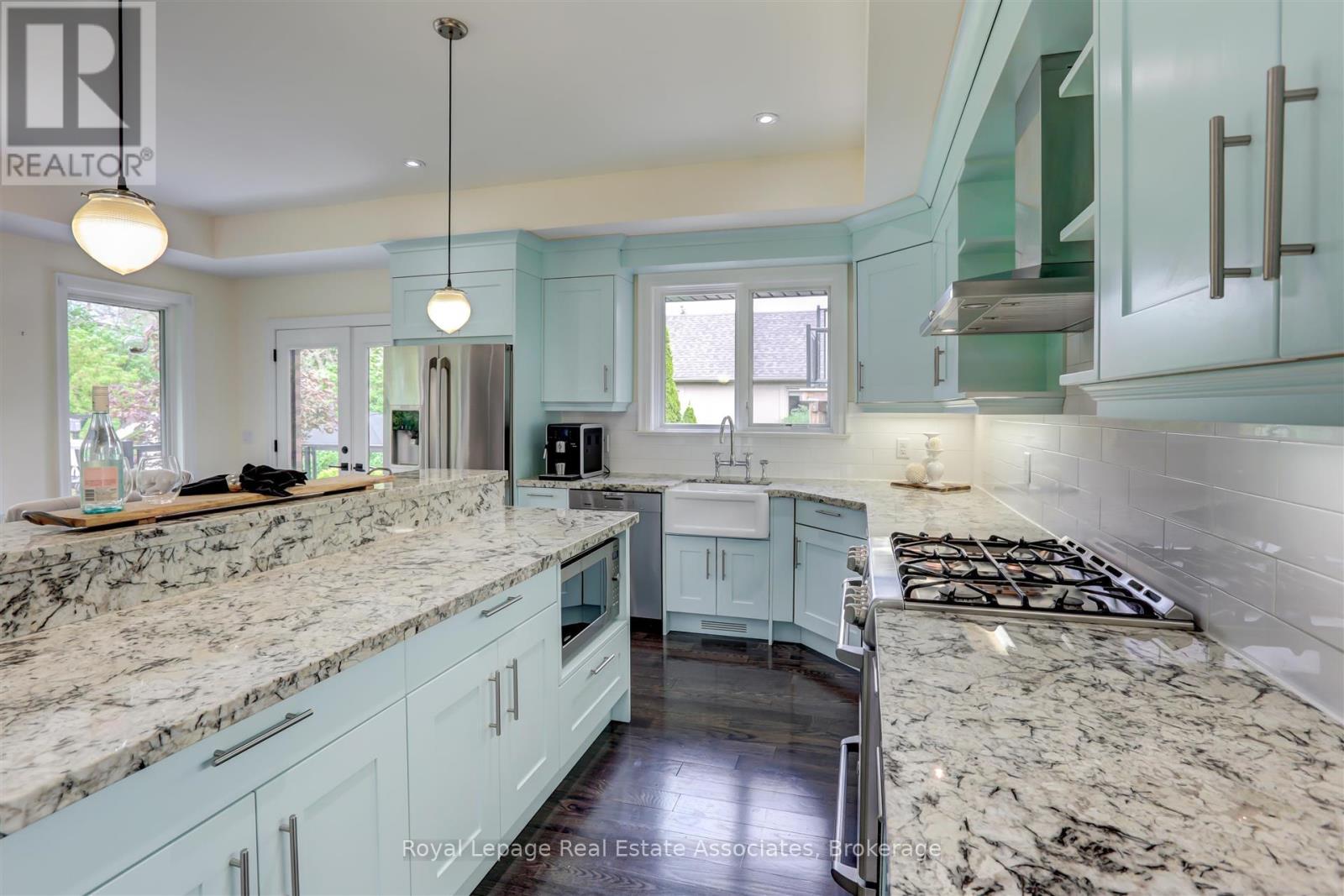 1399 Elaine Trail, Mississauga, Ontario  L5G 3W9 - Photo 12 - W12966028