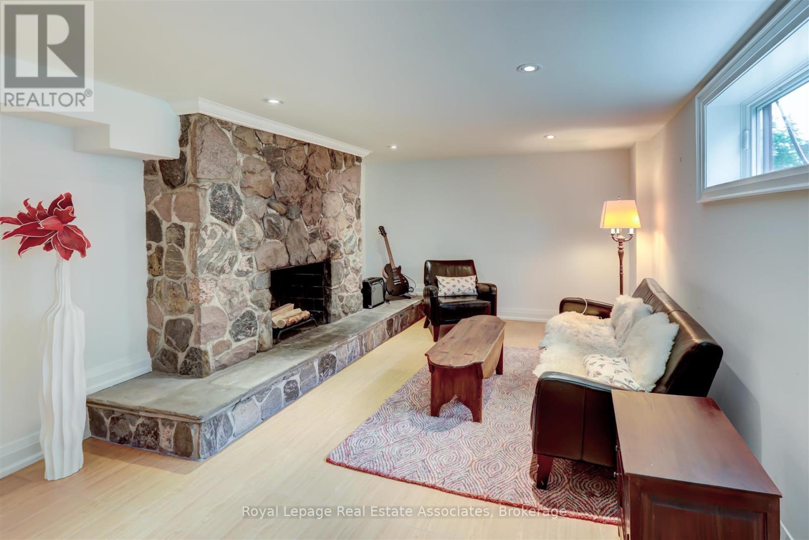 1399 Elaine Trail, Mississauga, Ontario  L5G 3W9 - Photo 32 - W12966028