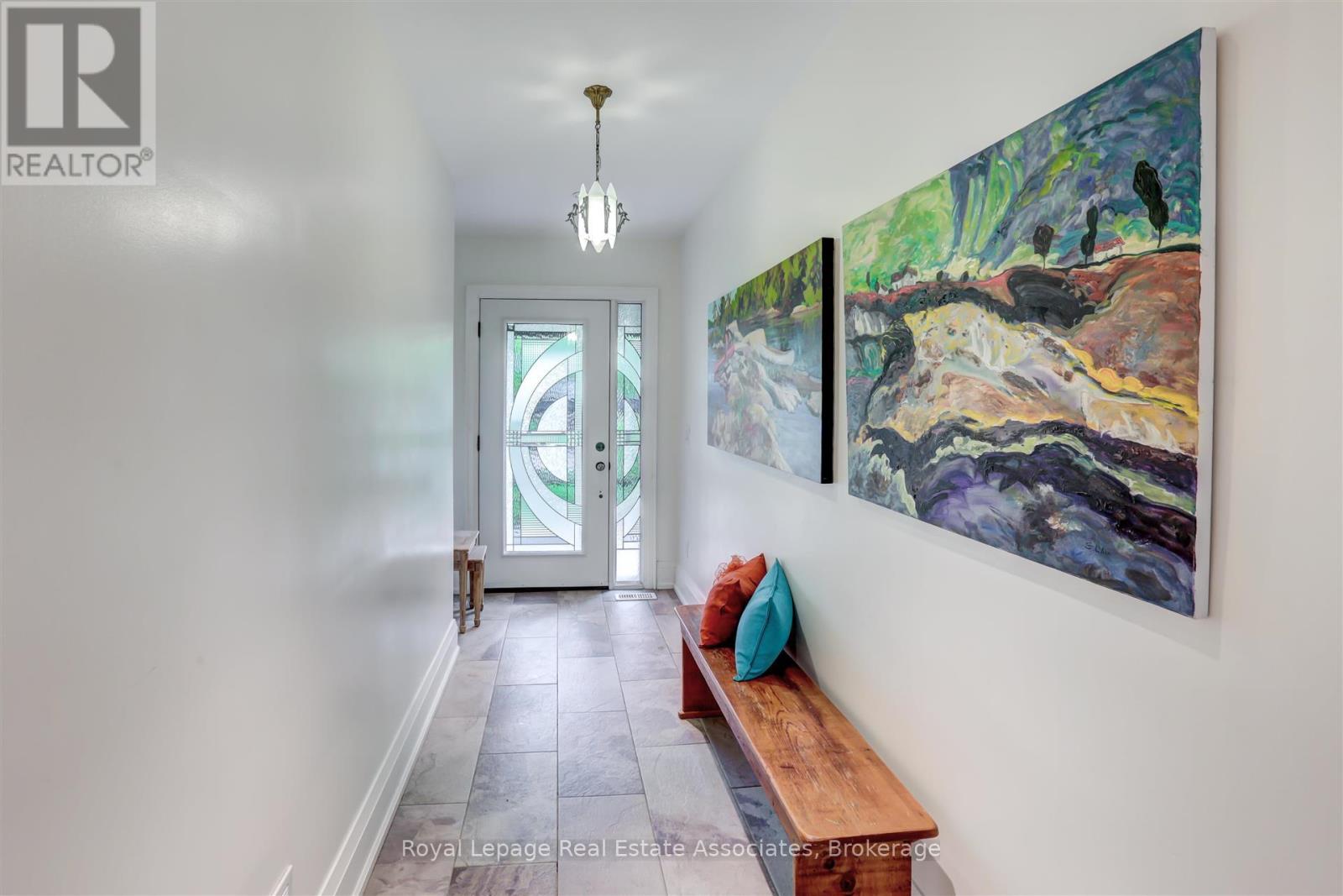 1399 Elaine Trail, Mississauga, Ontario  L5G 3W9 - Photo 5 - W12966028