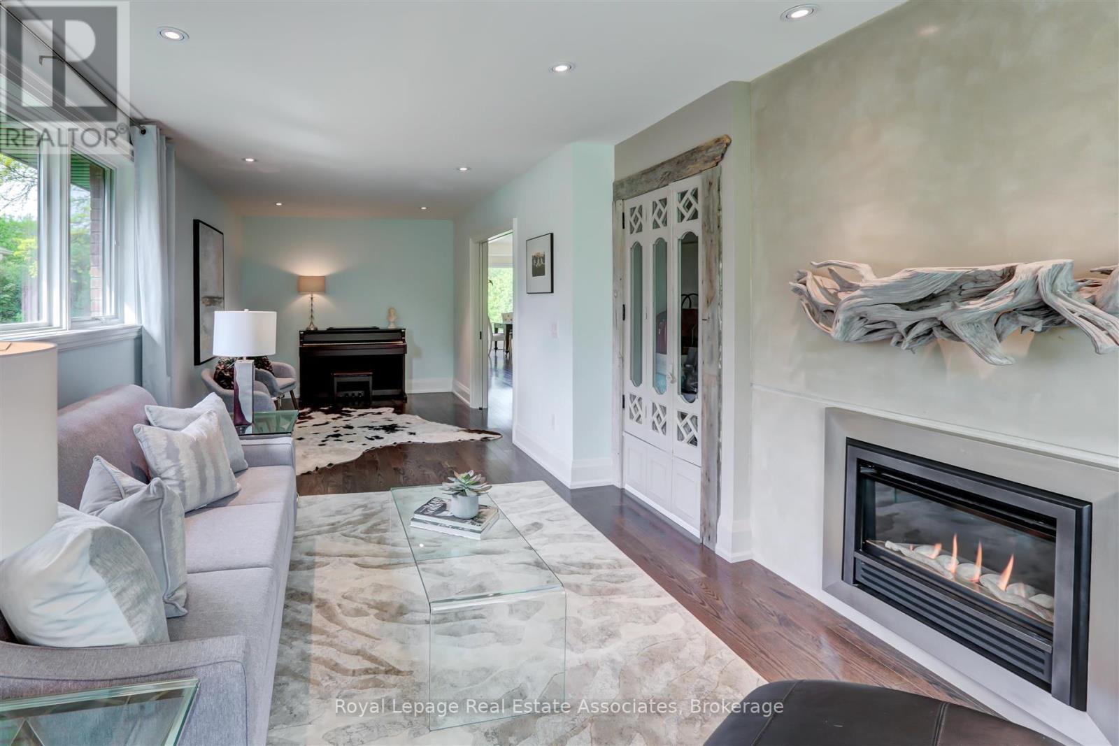 1399 Elaine Trail, Mississauga, Ontario  L5G 3W9 - Photo 8 - W12966028