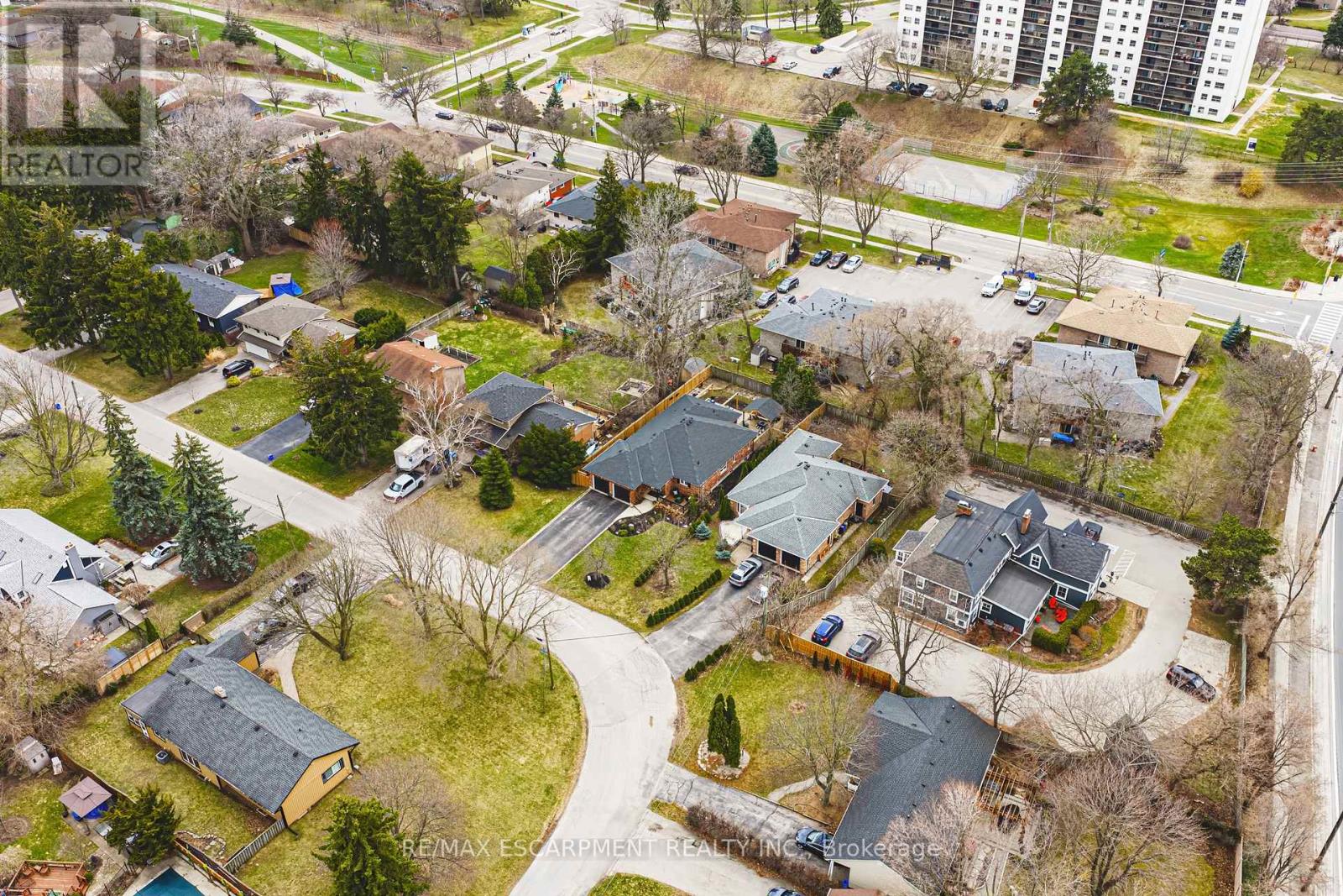 980 Glen View Avenue, Burlington, Ontario  L7T 3Y6 - Photo 45 - W12966074