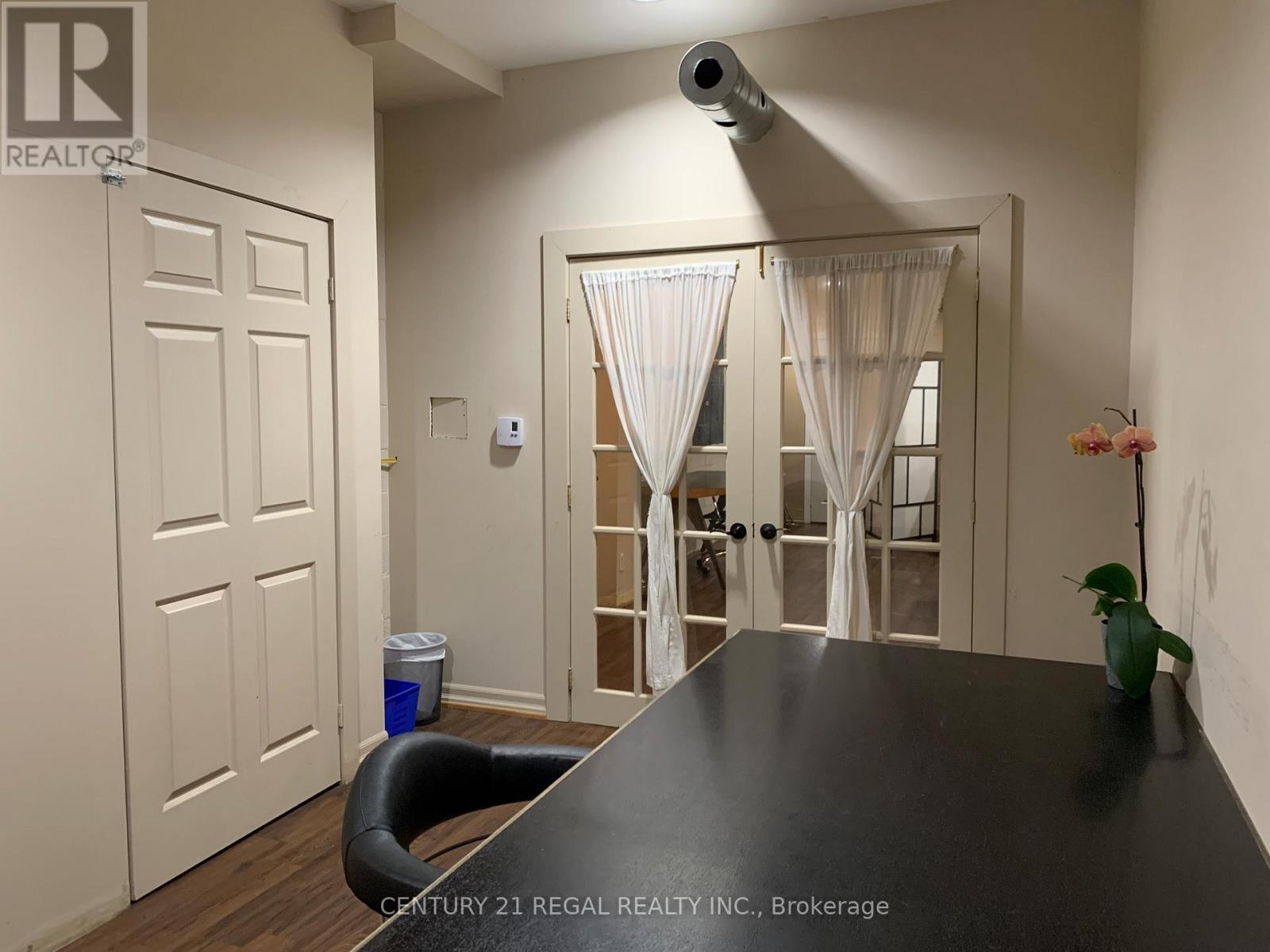 101b - 1291 Queen Street W, Toronto, Ontario  M6K 1L6 - Photo 6 - W12966148