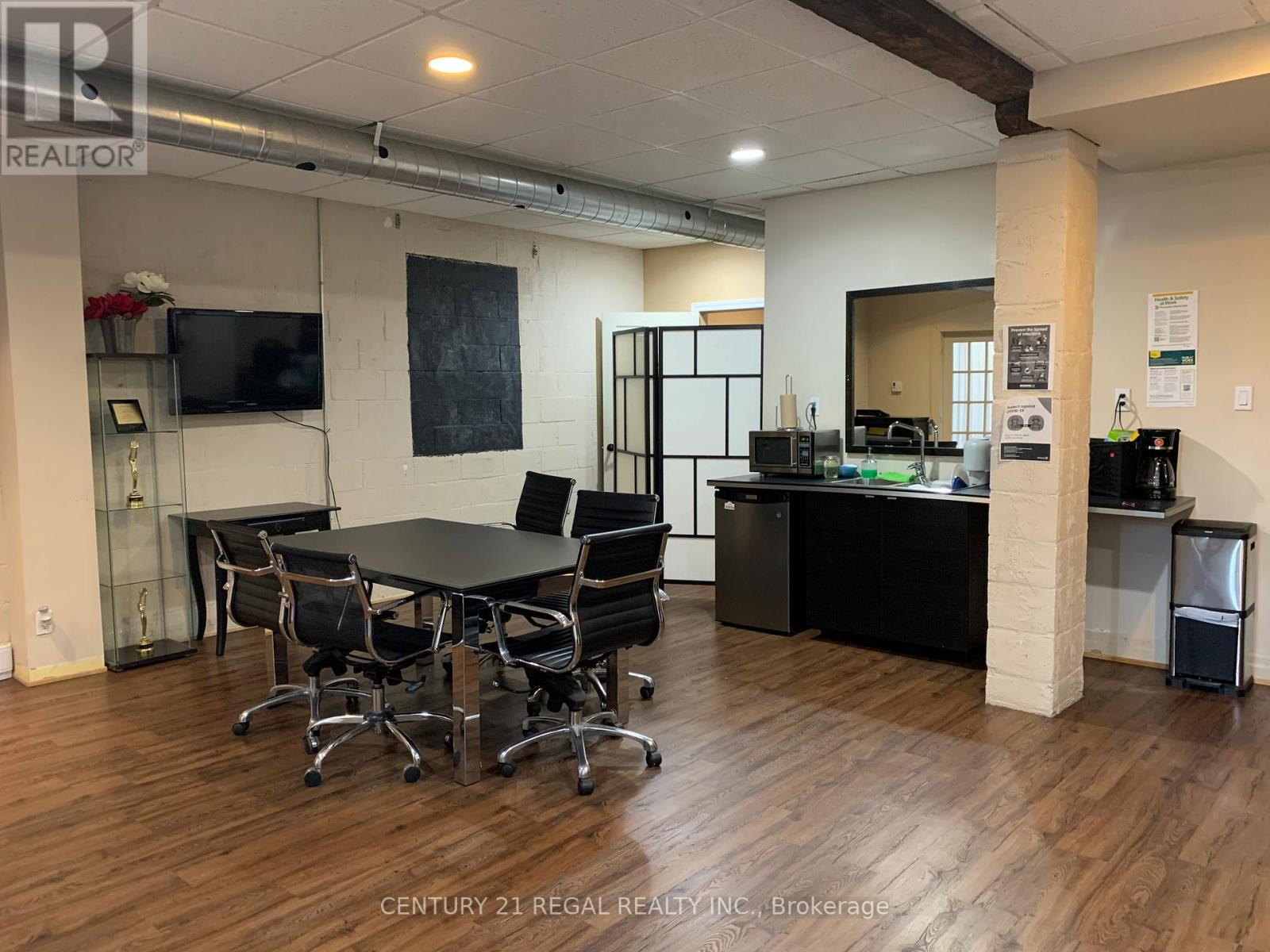 101b - 1291 Queen Street W, Toronto, Ontario  M6K 1L6 - Photo 9 - W12966148