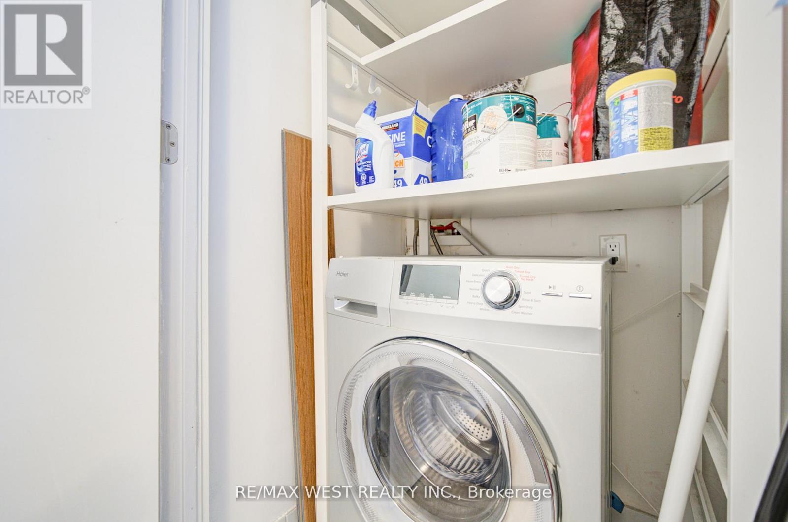 813 - 103 The Queensway W, Toronto, Ontario  M6S 5B3 - Photo 17 - W12966156