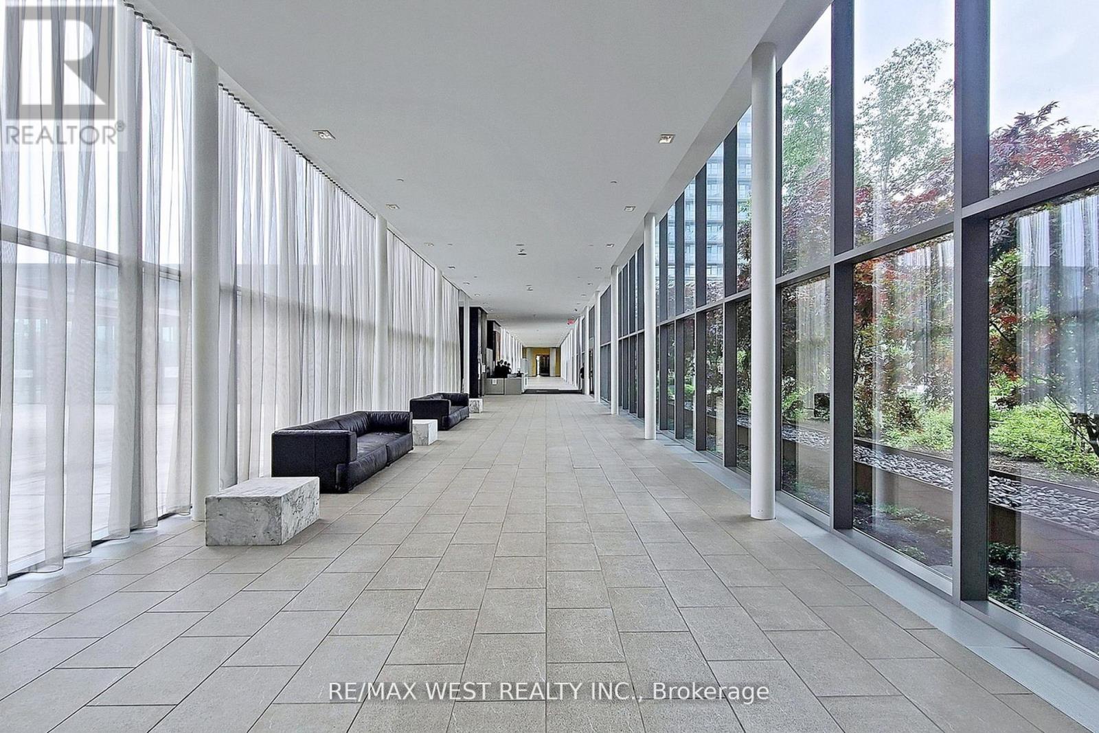 813 - 103 The Queensway W, Toronto, Ontario  M6S 5B3 - Photo 3 - W12966156