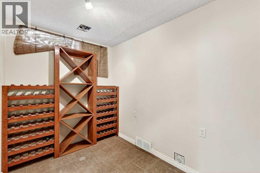 319 Whitney Crescent Se, Calgary, Alberta  T2J 1E7 - Photo 17 - A2297181