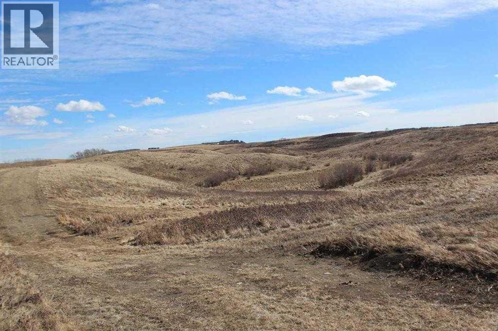 264202 Lochend Road, Rural Rocky View County, Alberta  T4C 1A2 - Photo 6 - A2299356