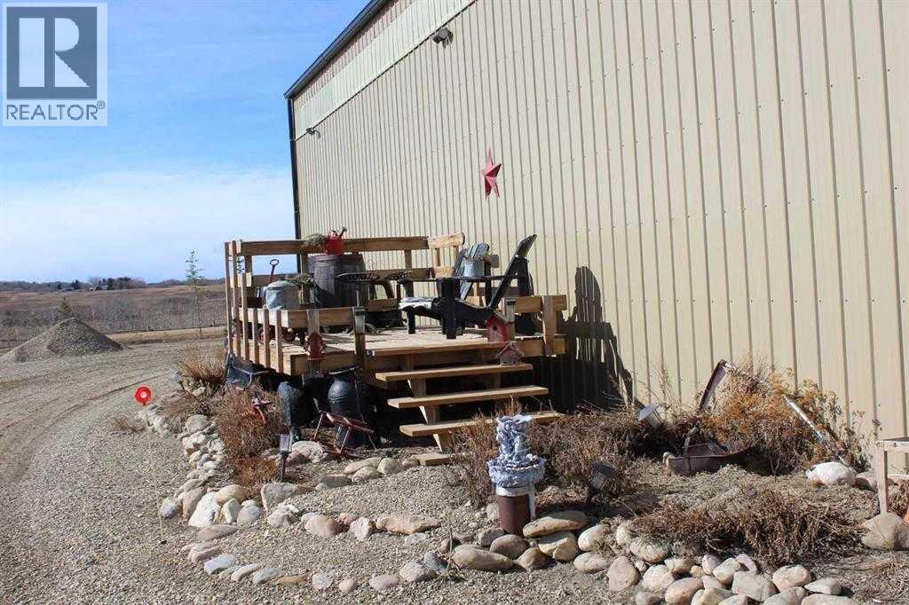 264202 Lochend Road, Rural Rocky View County, Alberta  T4C 1A2 - Photo 36 - A2299356