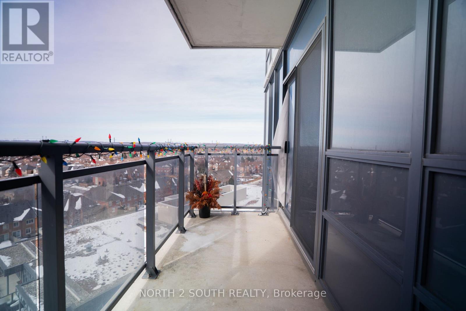 1012 - 85 North Park Road, Vaughan, Ontario  L4J 0H9 - Photo 17 - N12836610