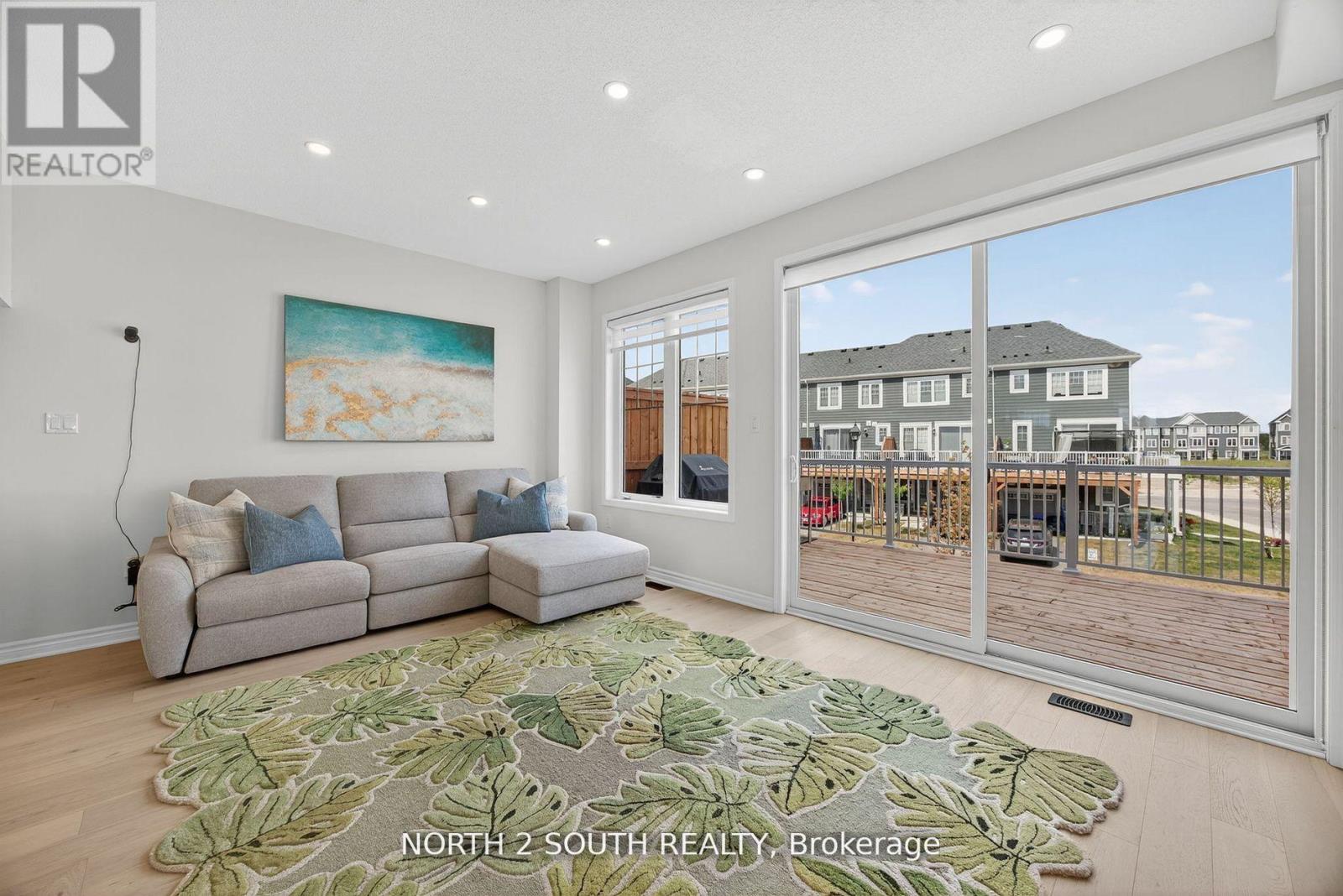 24 Abby Drive, Wasaga Beach, Ontario  L9Z 0K2 - Photo 12 - S12879594