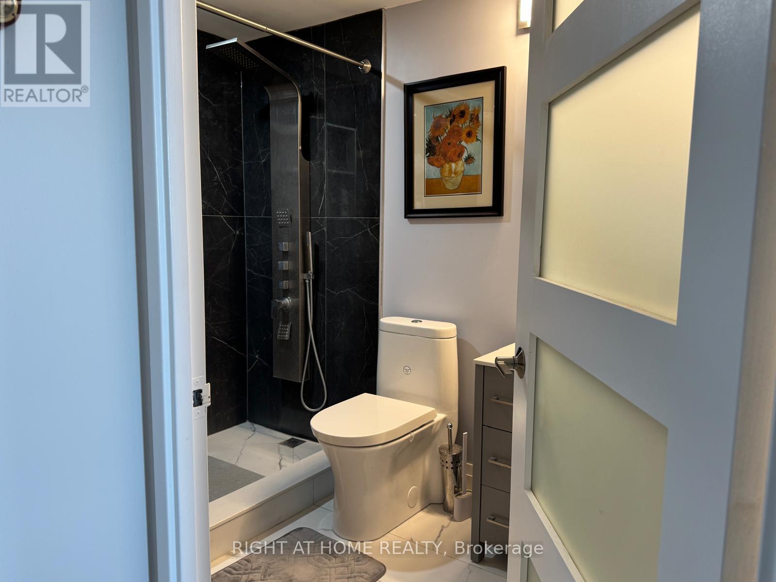 1208 - 65 Ellen Street, Barrie, Ontario  L4N 3A5 - Photo 7 - S12888060