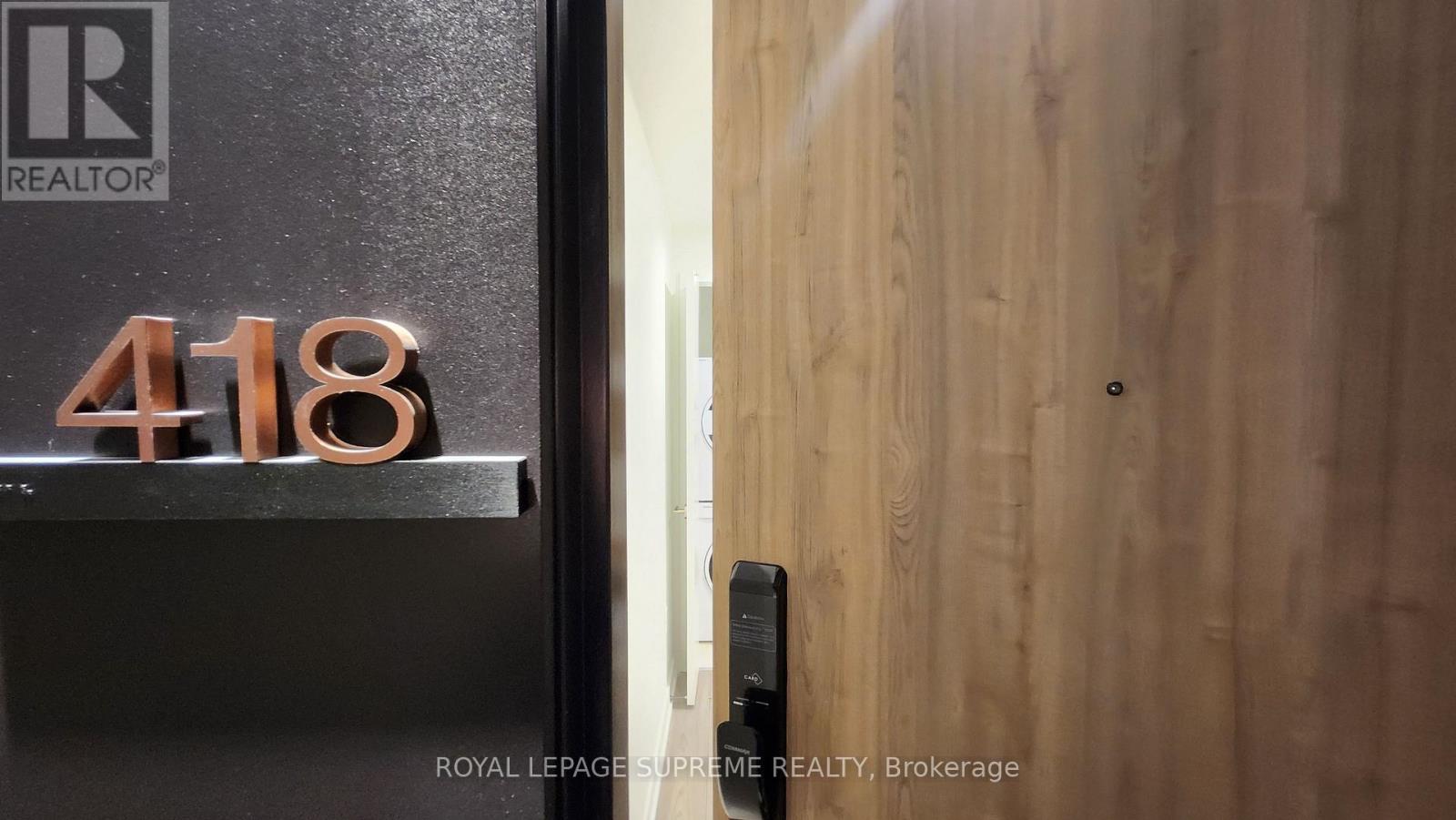 418 - 1 Fairview Road E, Mississauga, Ontario  L5A 0B4 - Photo 3 - W12807996